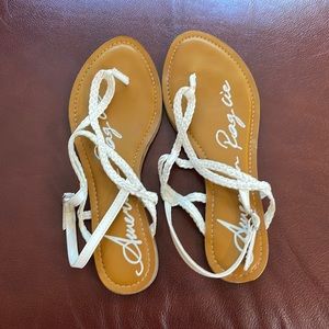 American Ragcie, White, Size 8 1/2